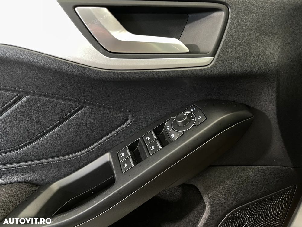 Ford Focus 1.0 EcoBoost Trend Edition - 19