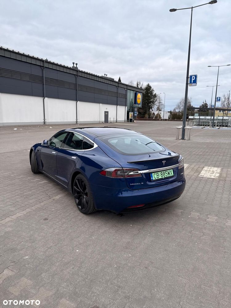 Tesla Model S Dual Motor Allradantrieb Performance - 13