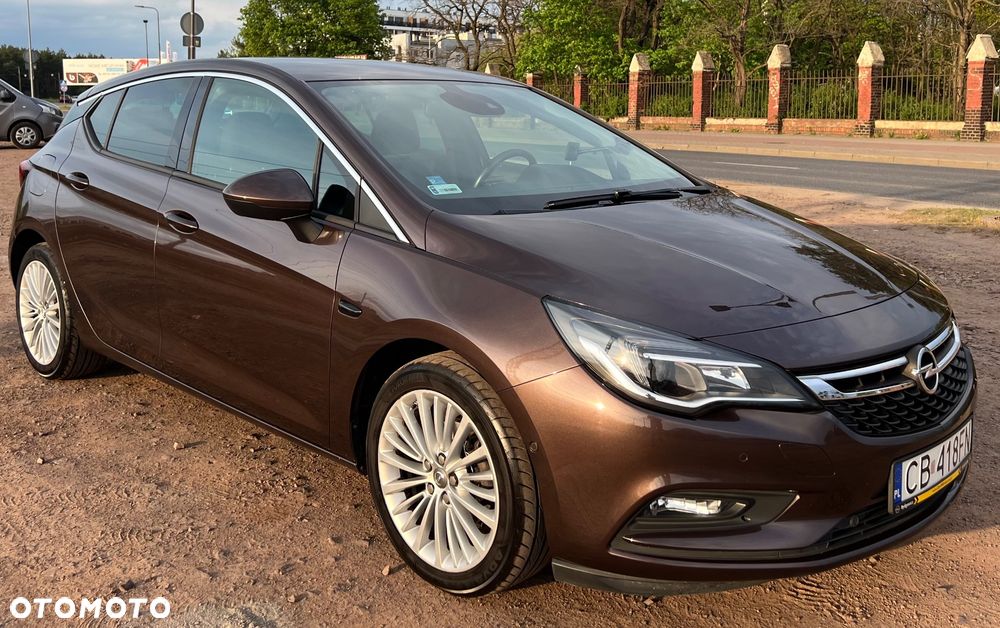 Opel Astra 1.4 T Elite - 4