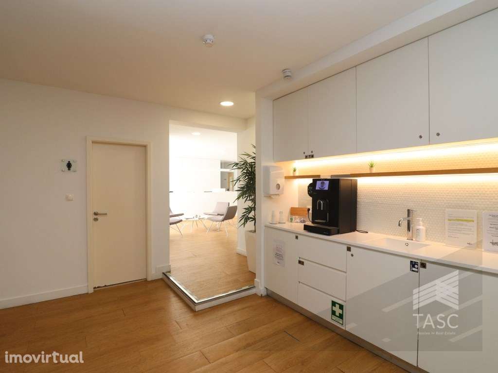 Escritórios na Avenida da Liberdade - Grande imagem: 3/16