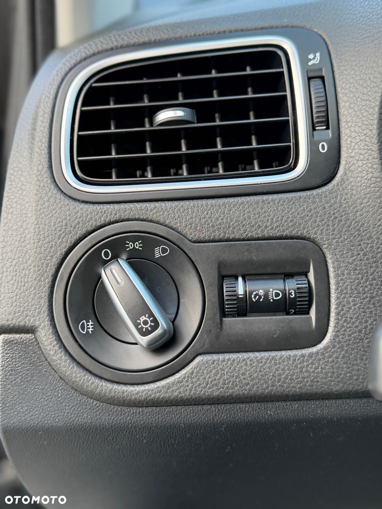 Volkswagen Polo 1.4 DSG Comfortline - 16