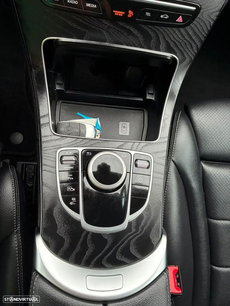 Mercedes-Benz C 300 - 25