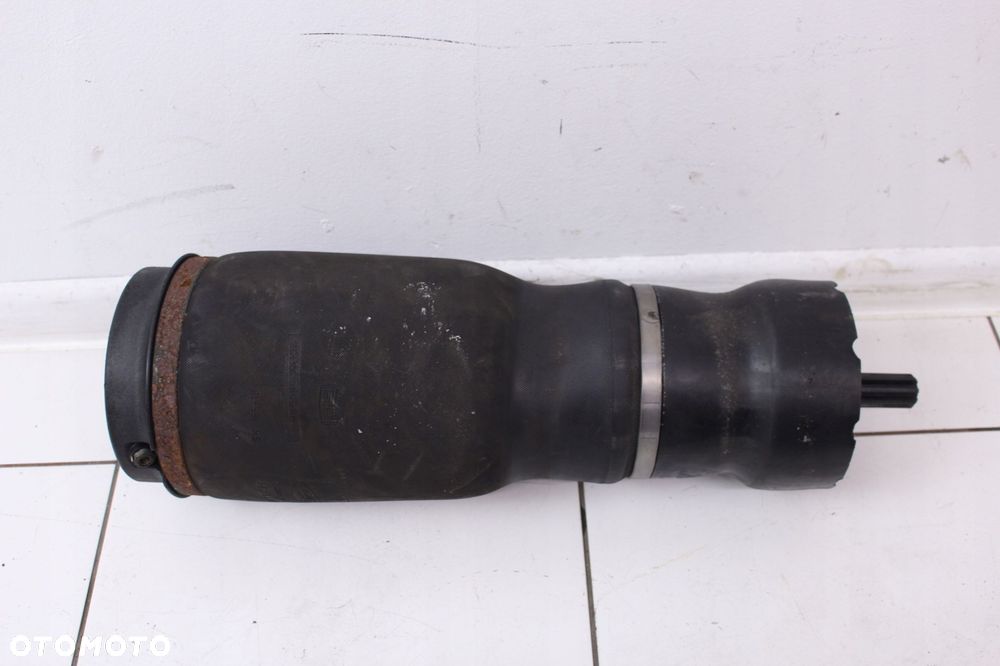 RANGE ROVER III L322 PODUSZKA MIECH TYŁ RKB500130 - 1