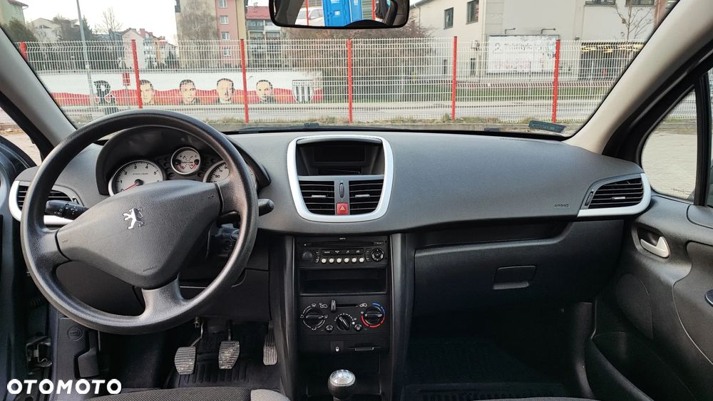 Peugeot 207 1.4 - 16