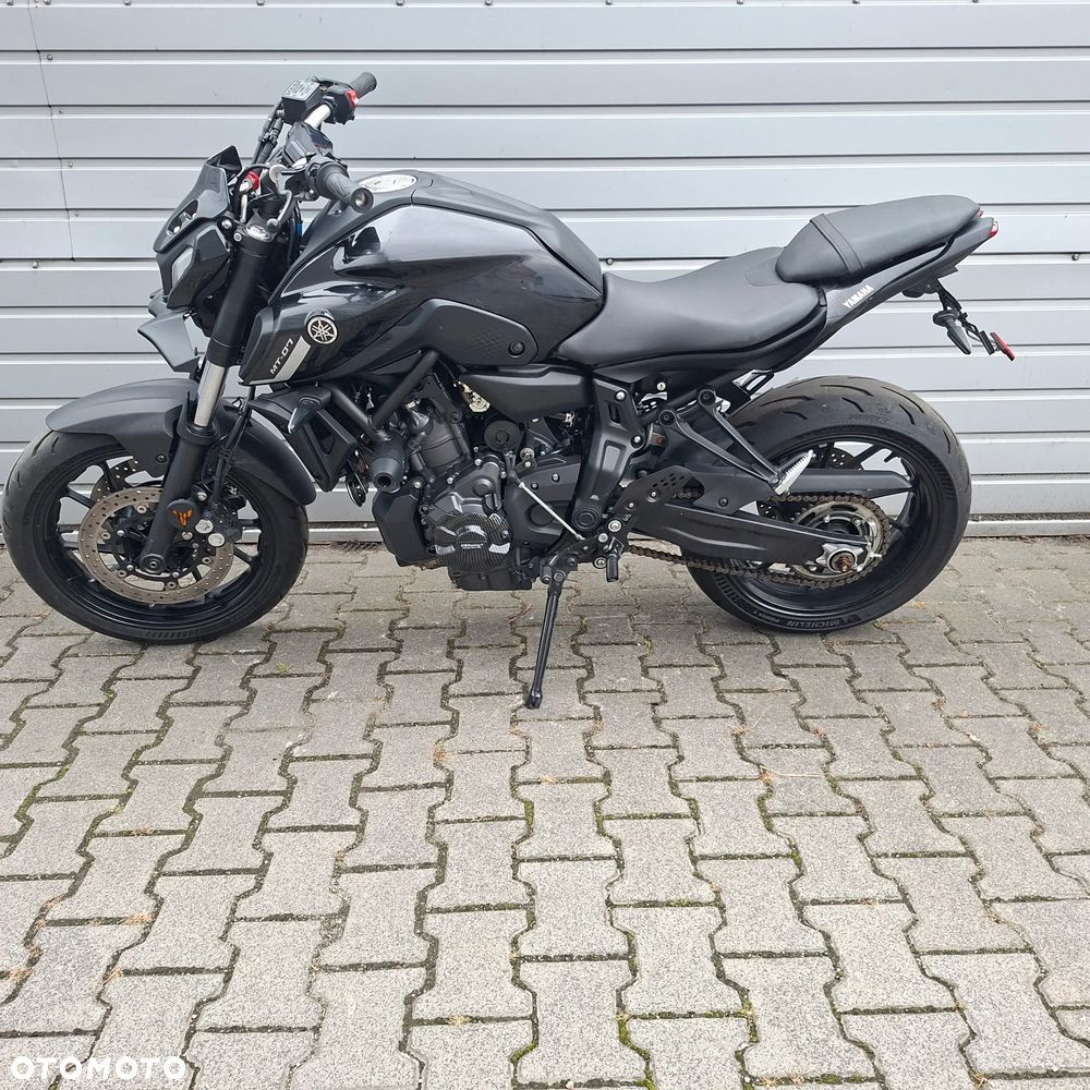 Yamaha MT - 2