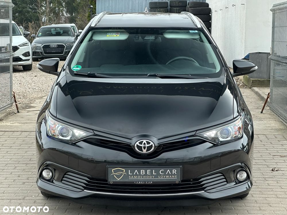 Toyota Auris 1.2 Turbo Team Deutschland - 16