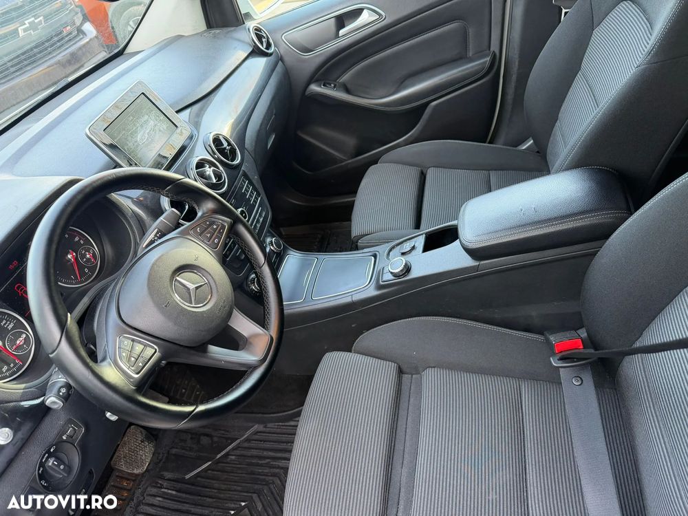 Mercedes-Benz B 220 CDI BlueEfficiency Aut. - 21