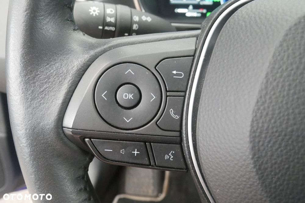 Toyota Corolla - 24