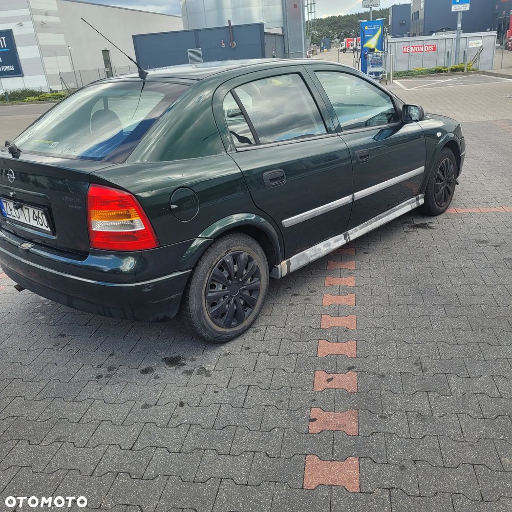 Opel Astra 1.6 16v 100 - 8