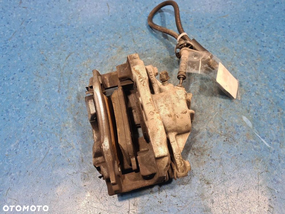 CITROEN C3 III LIFT 24R 1.2T ZACISK HAMULCOWY PRZÓD LEWY - 8