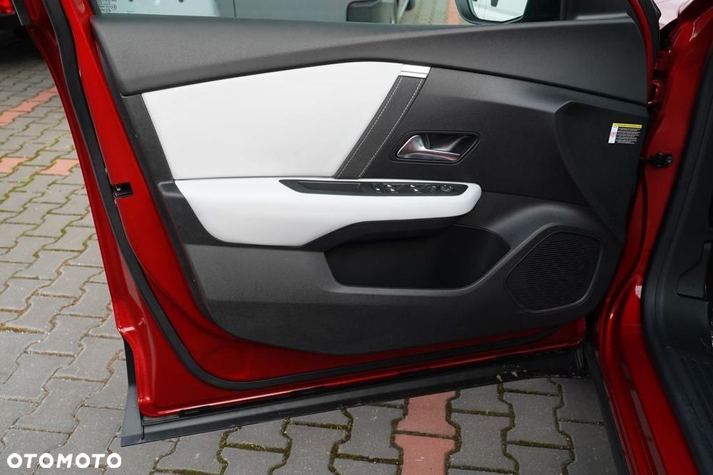 Citroën C4 1.2 mHEV Max eDCT6 - 10