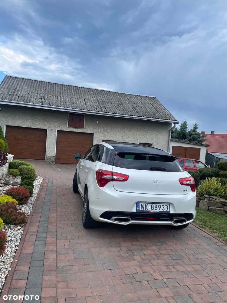 DS Automobiles DS 5 - 5