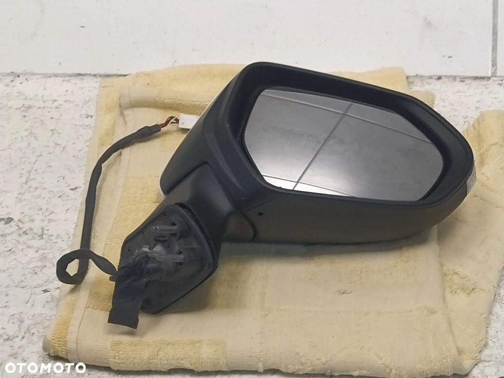 TOYOTA COROLLA LUSTERKO ZEWNĘTRZNE PRAWE 6 PIN KIERUNKOWSKAZ KOMPLETNE ORYGINAŁ - 6