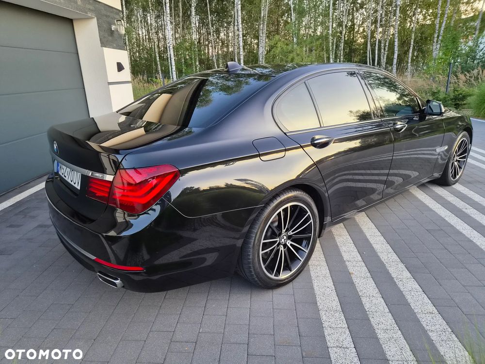 BMW Seria 7 730d xDrive - 14