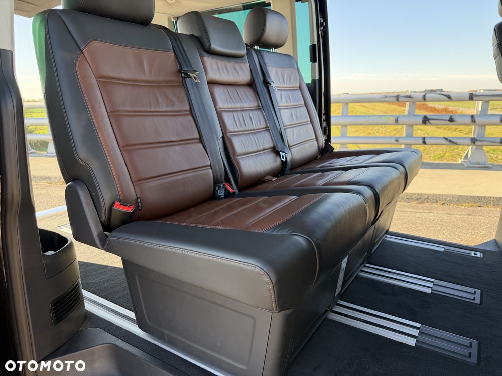 Volkswagen Multivan - 11