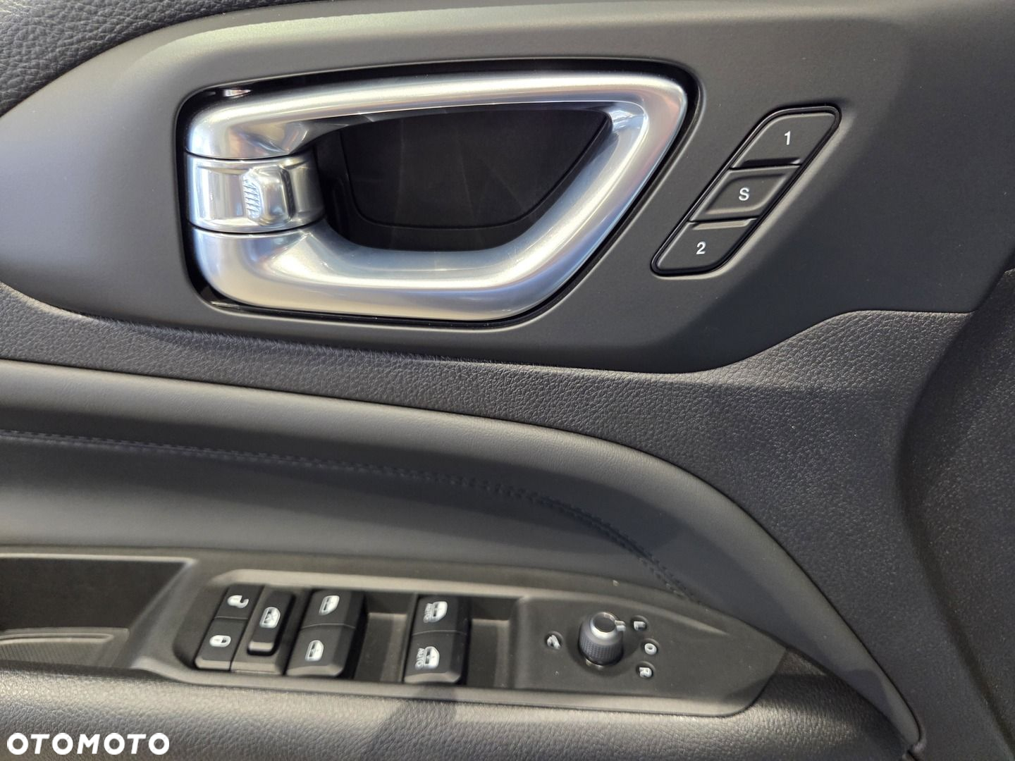 Jeep Compass - 39