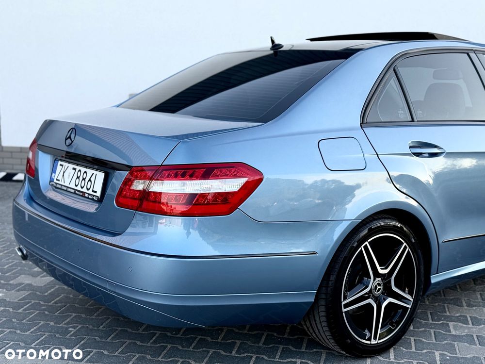 Mercedes-Benz Klasa E - 16