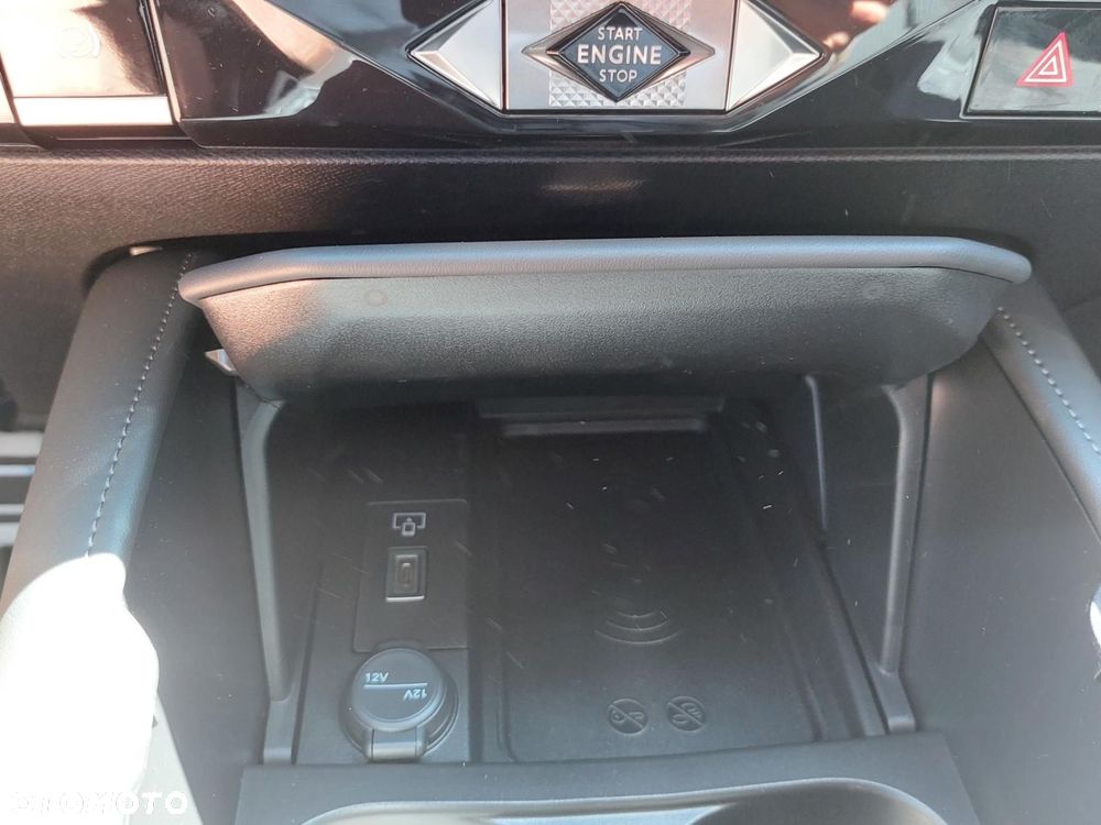 DS Automobiles DS 4 1.2 mHEV Étoile Alcantara eDCS6 - 25