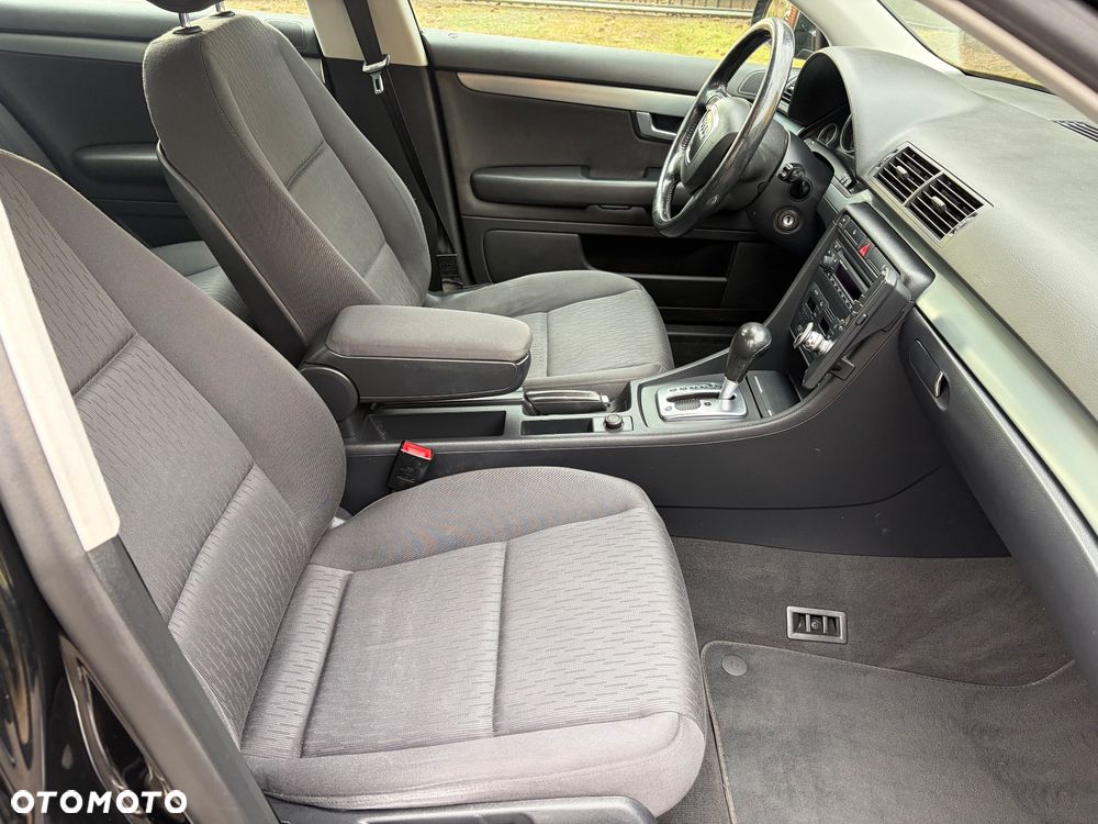 Audi A4 Limousine - 23