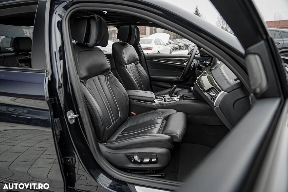 BMW M5 M550i xDrive AT - 16
