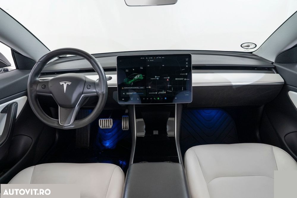 Tesla Model 3 Langstreckenbatterie Allradantrieb Dual Motor Performance - 4