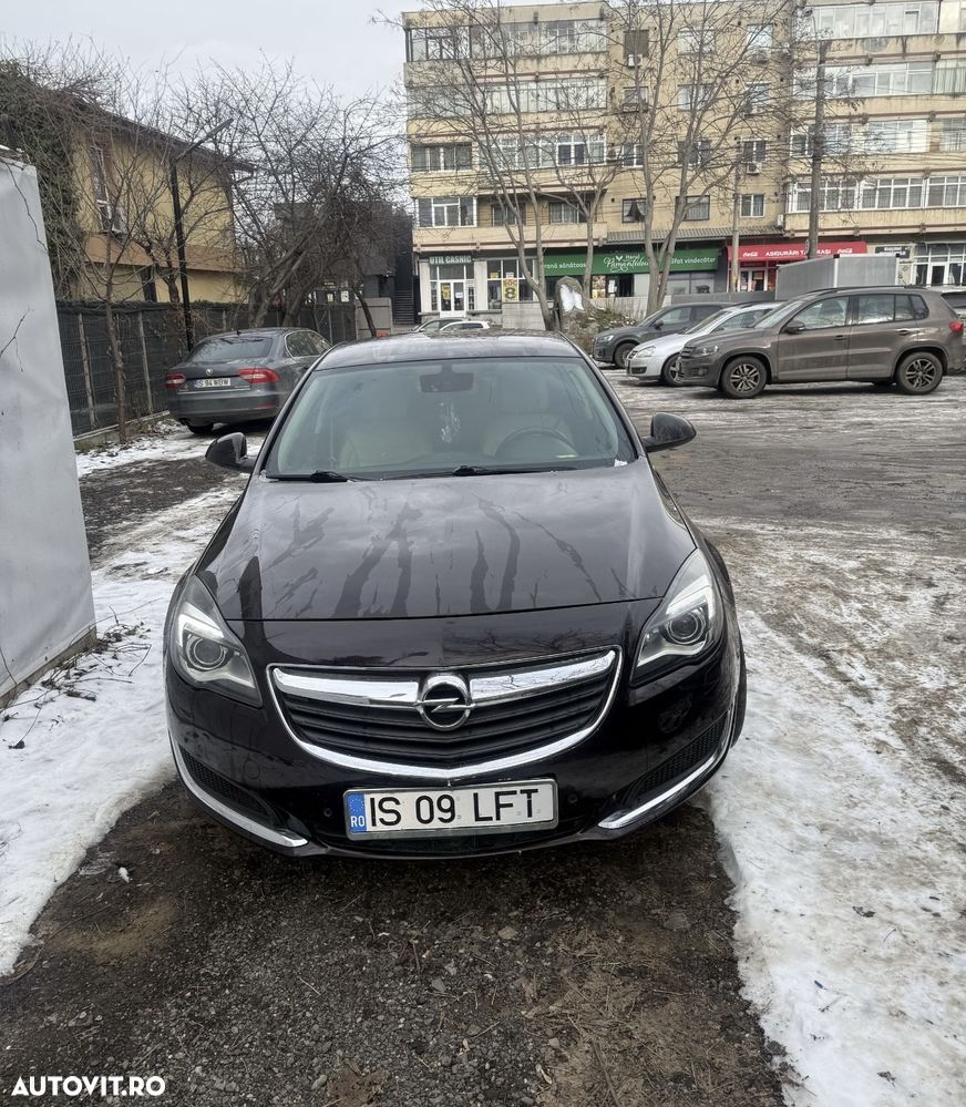 Opel Insignia - 1