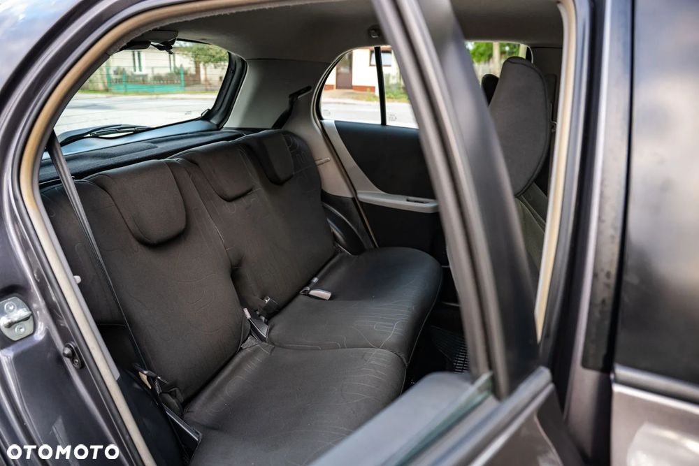 Toyota Yaris 1.0 Luna A/C - 16