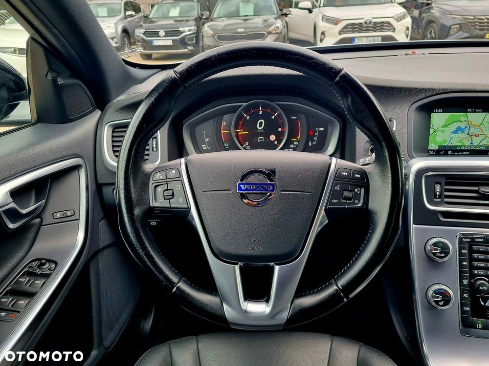 Volvo V60 Cross Country D3 Geartronic Summum - 15