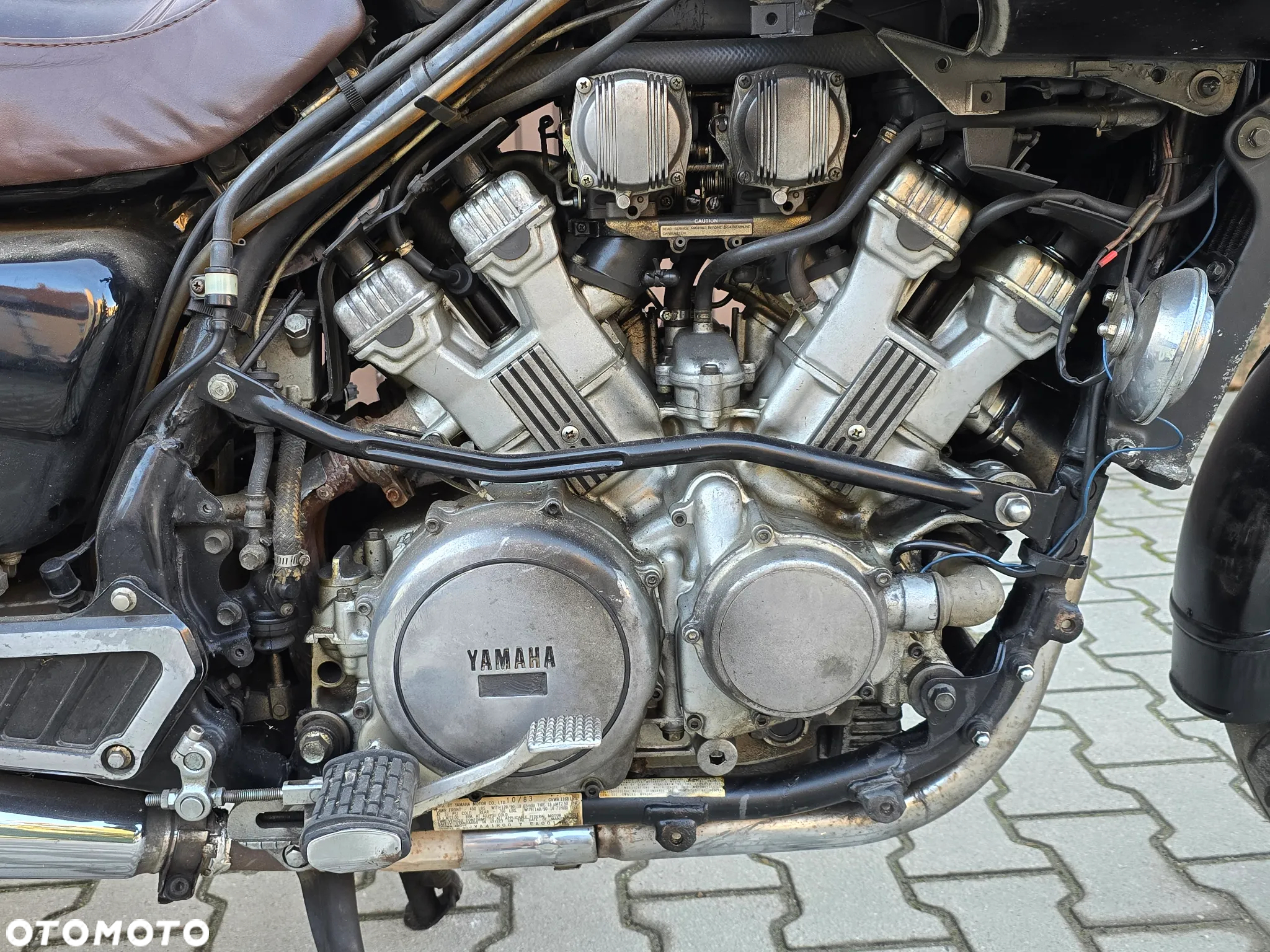 Yamaha XVZ - 12