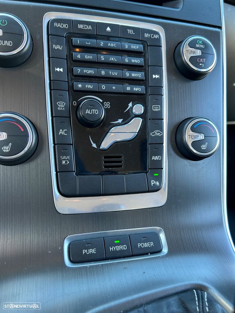 Volvo V60 D6 Plug-In-Hybrid AWD Geartronic Summum - 12