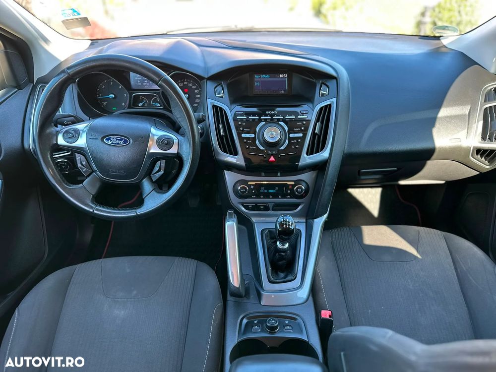 Ford Focus - 20