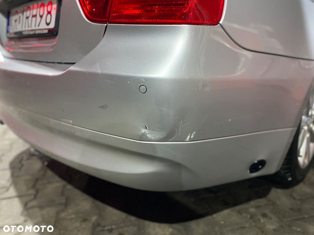 BMW Seria 3 318i - 4