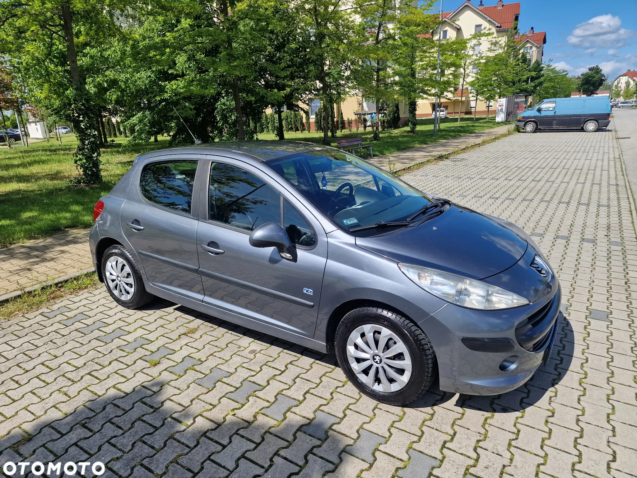 Peugeot 207 1.4 Trendy - 11