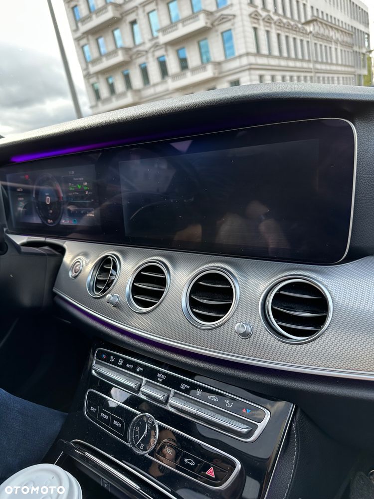 Mercedes-Benz Klasa E 350 - 21