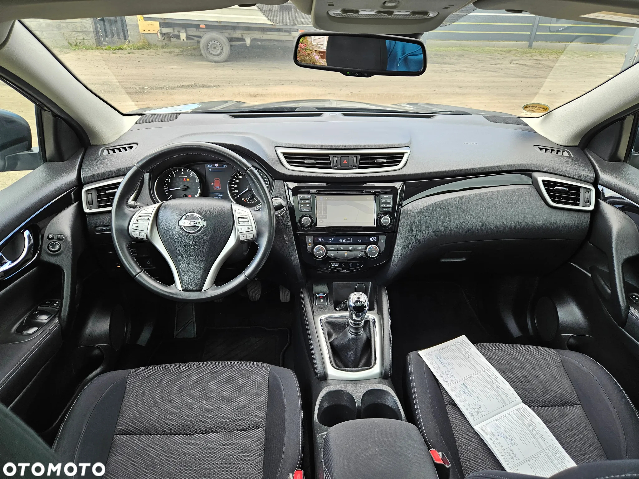 Nissan Qashqai 1.2 DIG-T N-Connecta EU6 - 13
