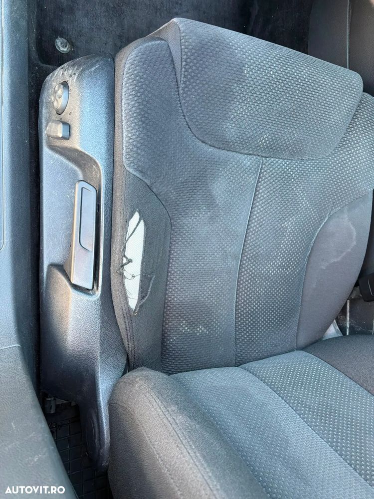 Volkswagen Passat 2.0 TDI Comfortline DPF - 21