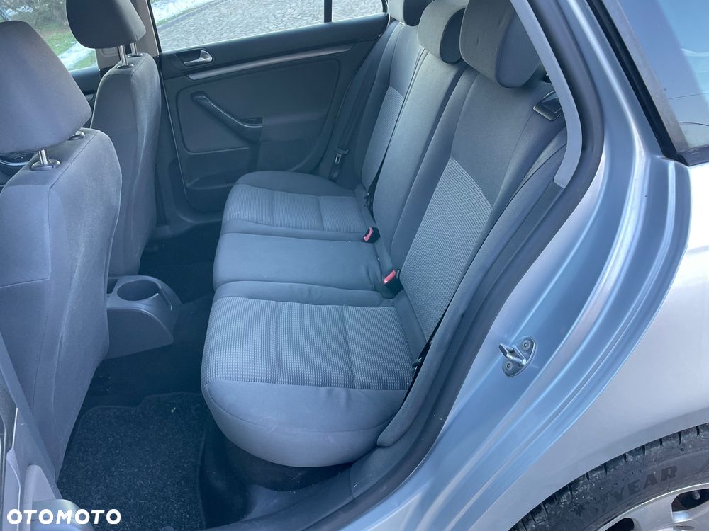 Volkswagen Golf - 13