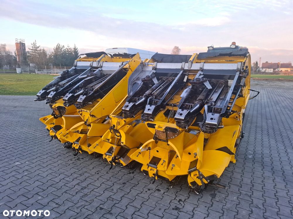 New Holland Przystawka Do Kukurydzy New Holland 8-75 8 rzedowa, 2013 Rok, Nie mlaowana, Stan Idealny - 10