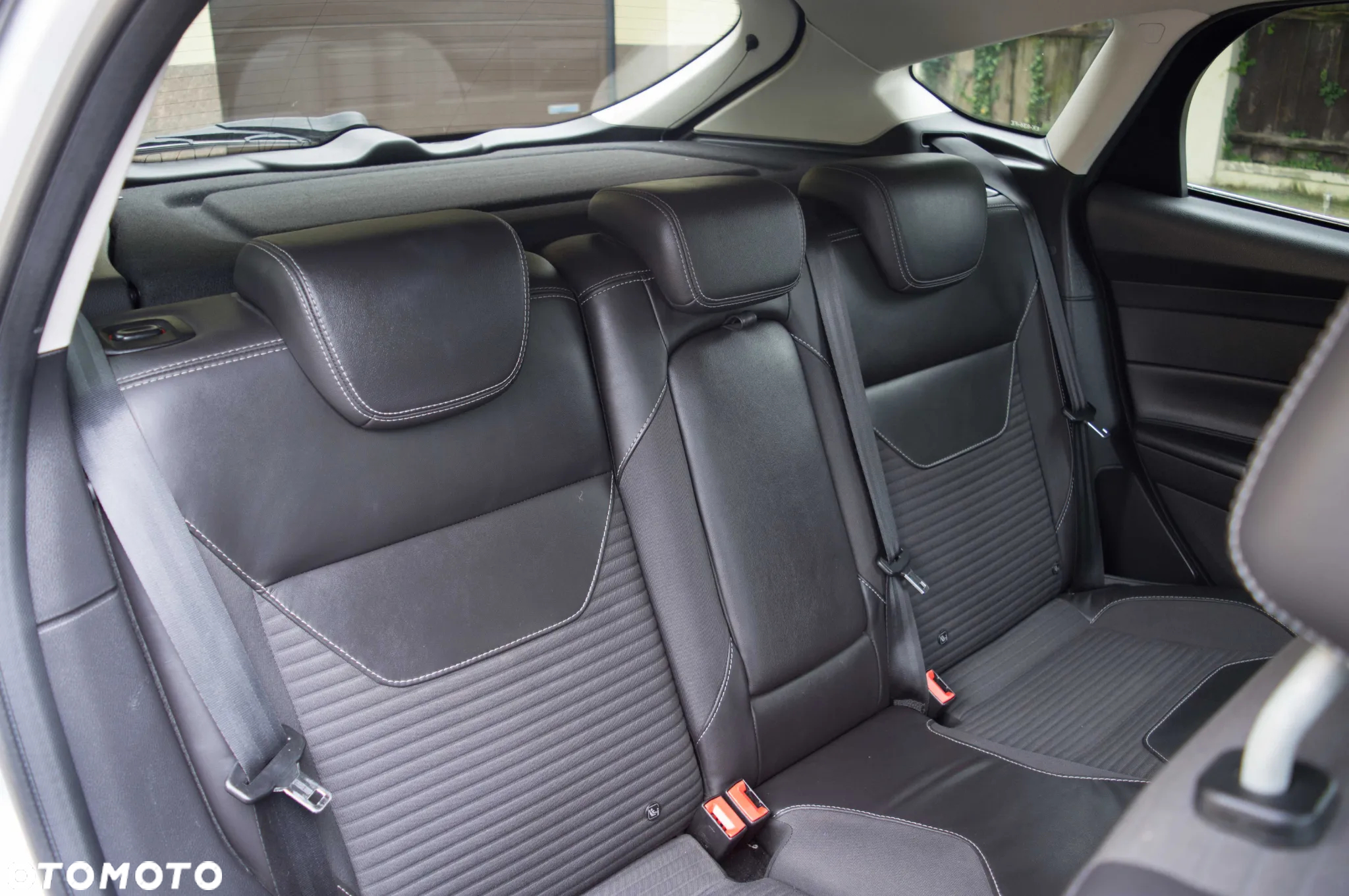Ford Focus 2.0 TDCi Titanium ASS - 34