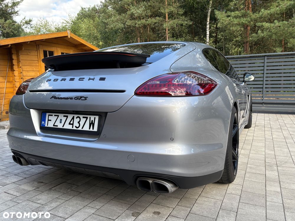 Porsche Panamera 4S - 7