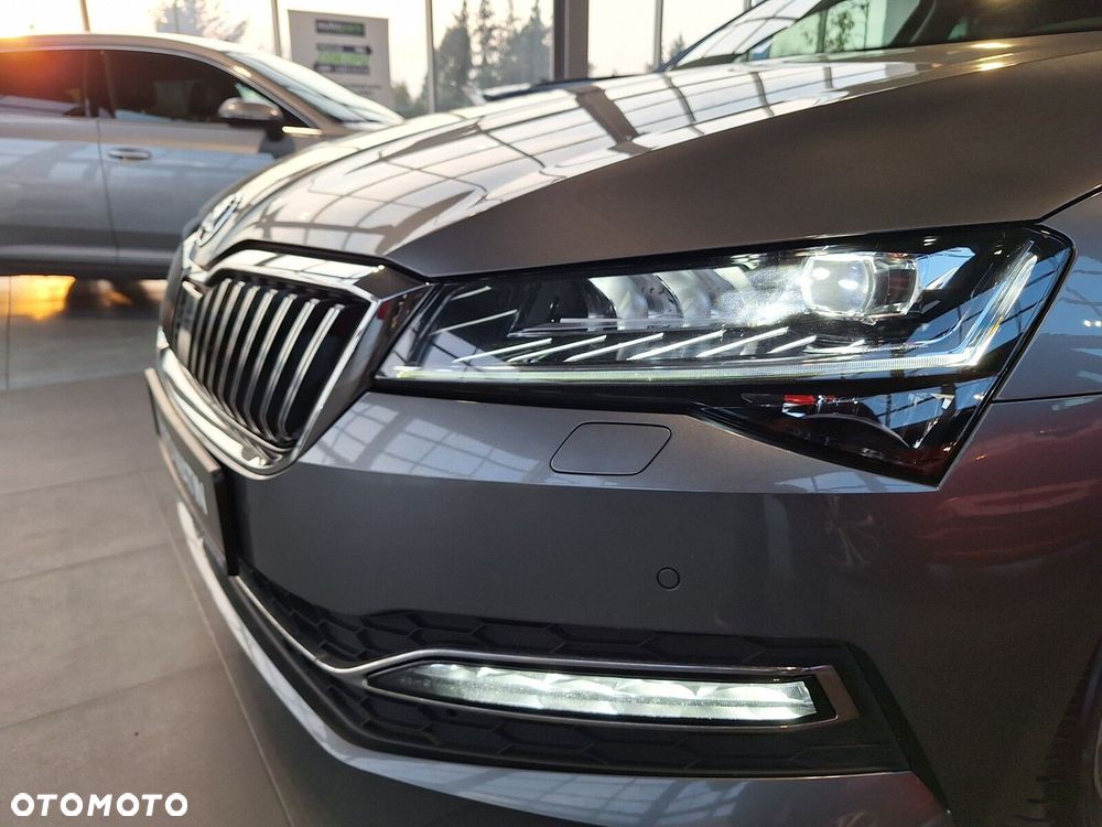 Skoda Superb 2.0 TSI Style DSG - 11