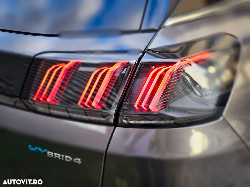 Peugeot 3008 PHEV 300 EAT8 4X4 GT - 35