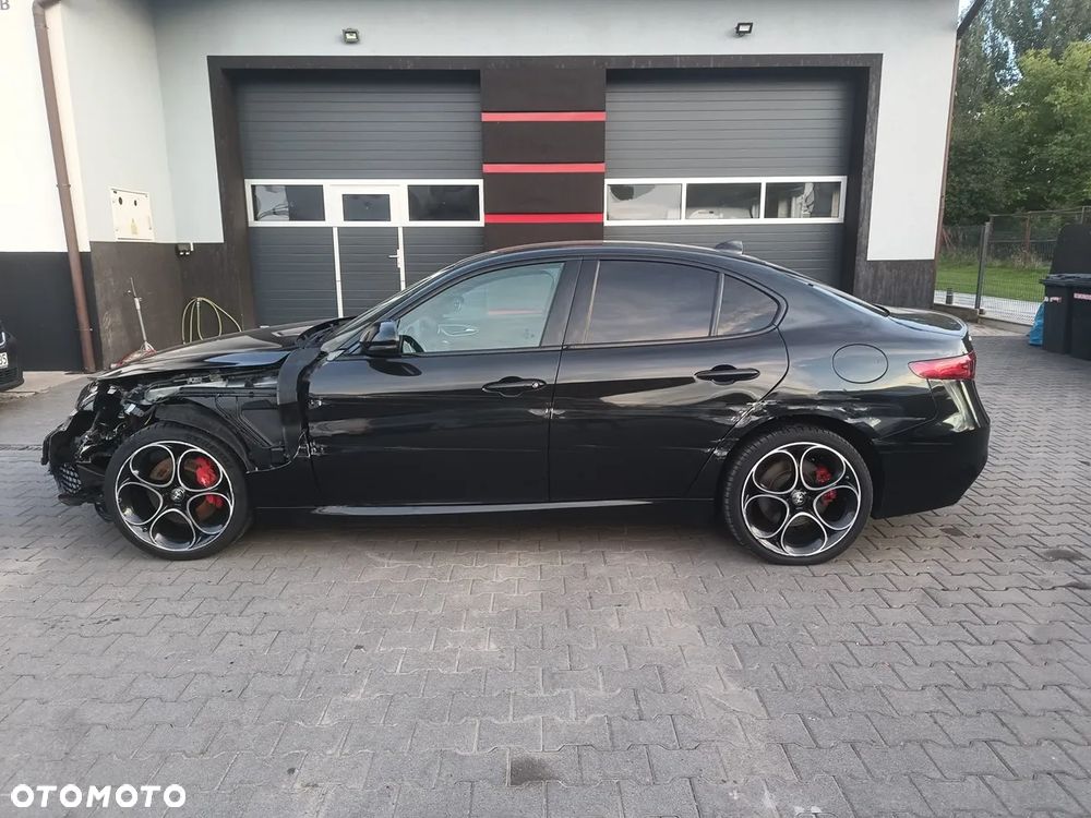 Alfa Romeo Giulia 2.0 Turbo Veloce Q4 - 6