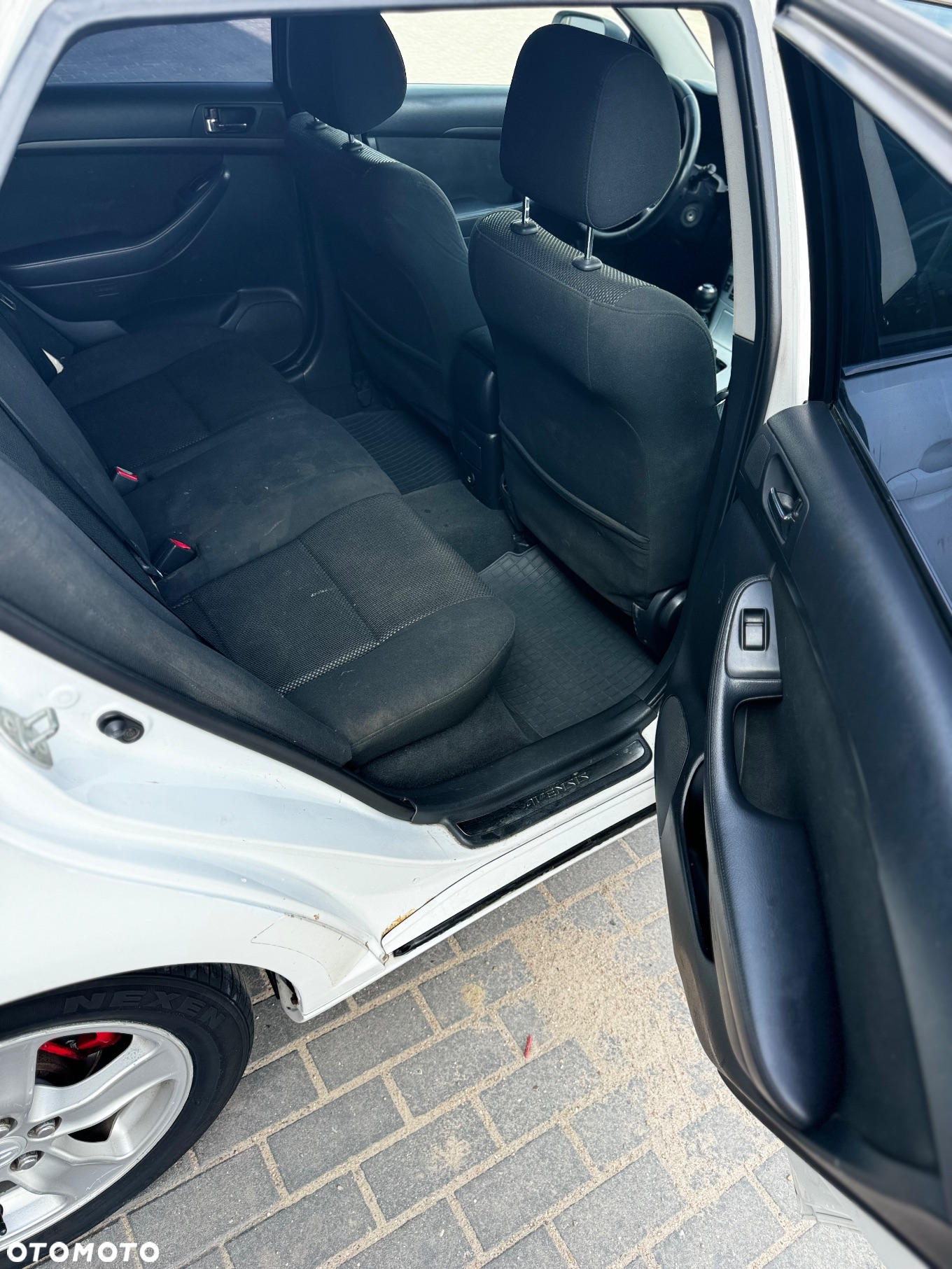 Toyota Avensis 1.8 VVT-i Luna - 9