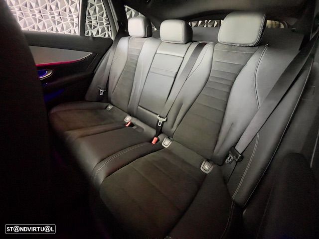 Mercedes-Benz E 300 de 9G-TRONIC AMG Line - 39