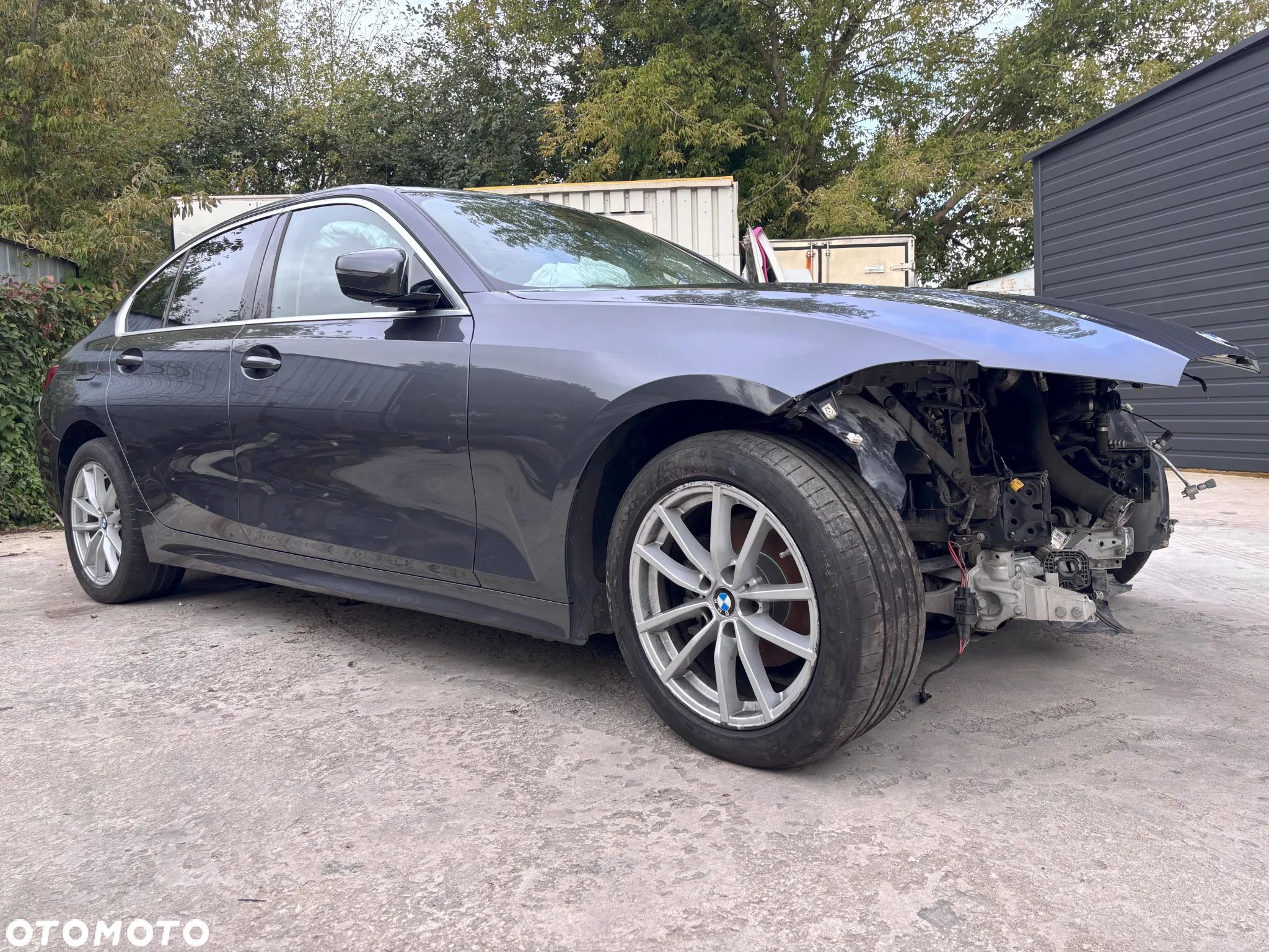 BMW Seria 3 318d - 1