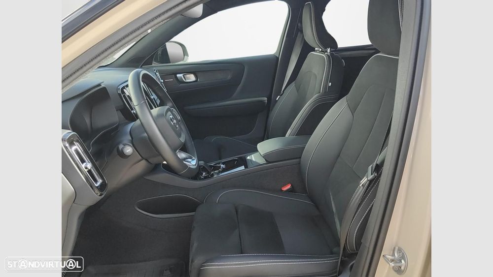 Volvo EX40 82 kWh Twin Motor Performance Ultra - 11
