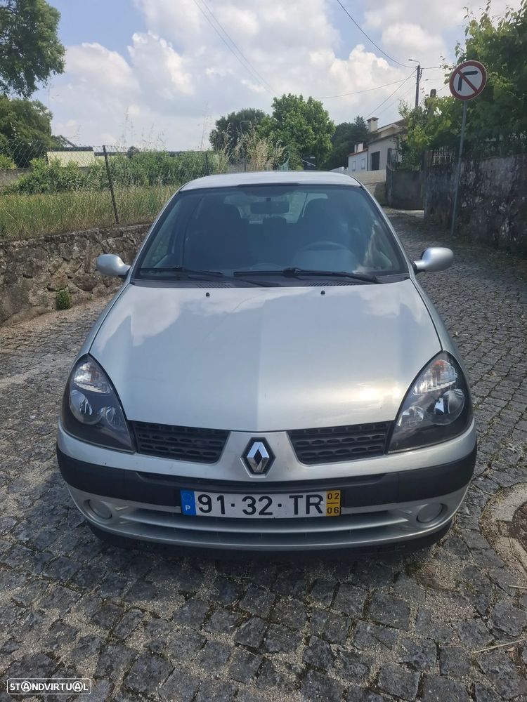 Renault Clio 1.2 16V Confort Authentique - 1