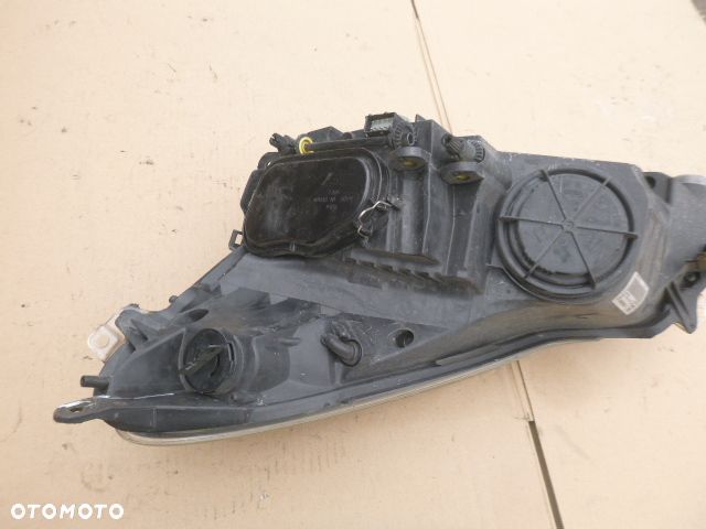 LAMPA PRAWY PRZÓD PRAWA PRZEDNIA OPEL CORSA D 06-11 - 17