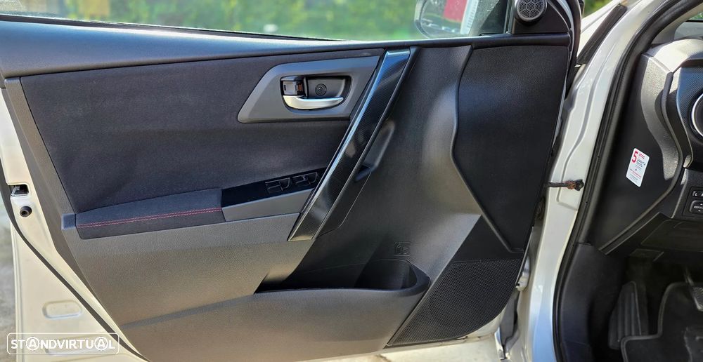 Toyota Auris Touring Sports 1.4 D-4D Com+P.Sport - 6